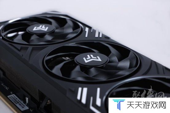 支持DLSS4，从“新”出发